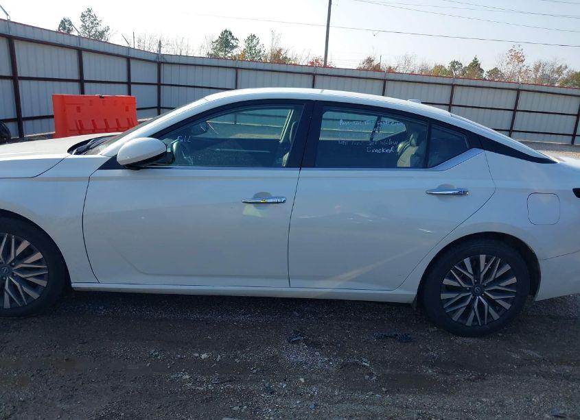 Photo 13 of 2023 Nissan Altima SV FWD (VIN 1N4BL4DV2PN365876)