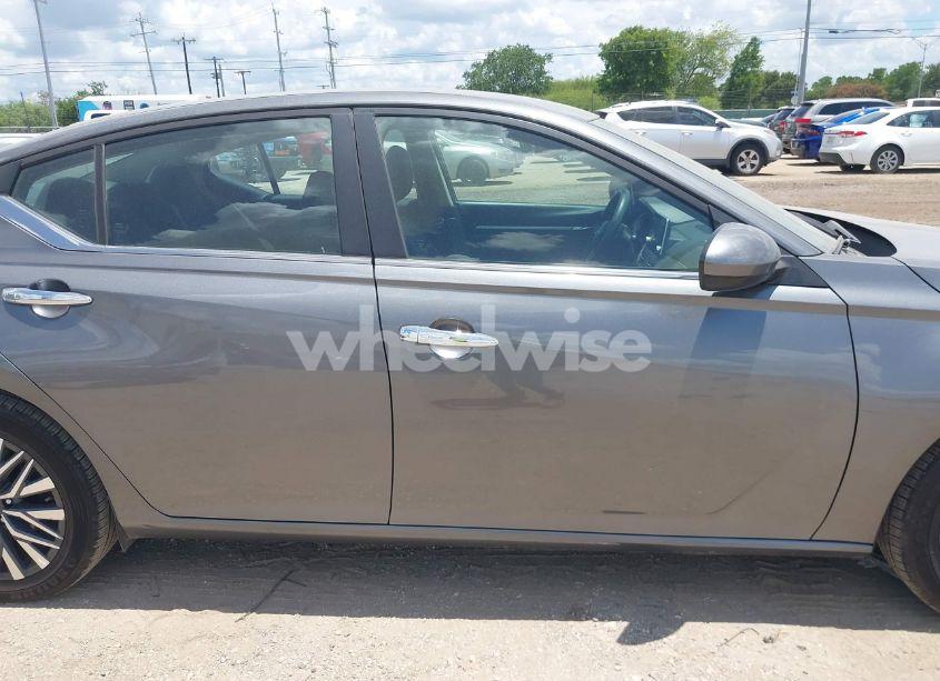 Photo 13 of 2023 Nissan Altima SV FWD (VIN 1N4BL4DV2PN386789)