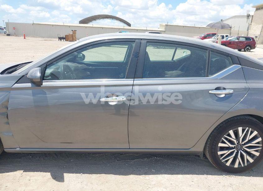 Photo 14 of 2023 Nissan Altima SV FWD (VIN 1N4BL4DV2PN386789)