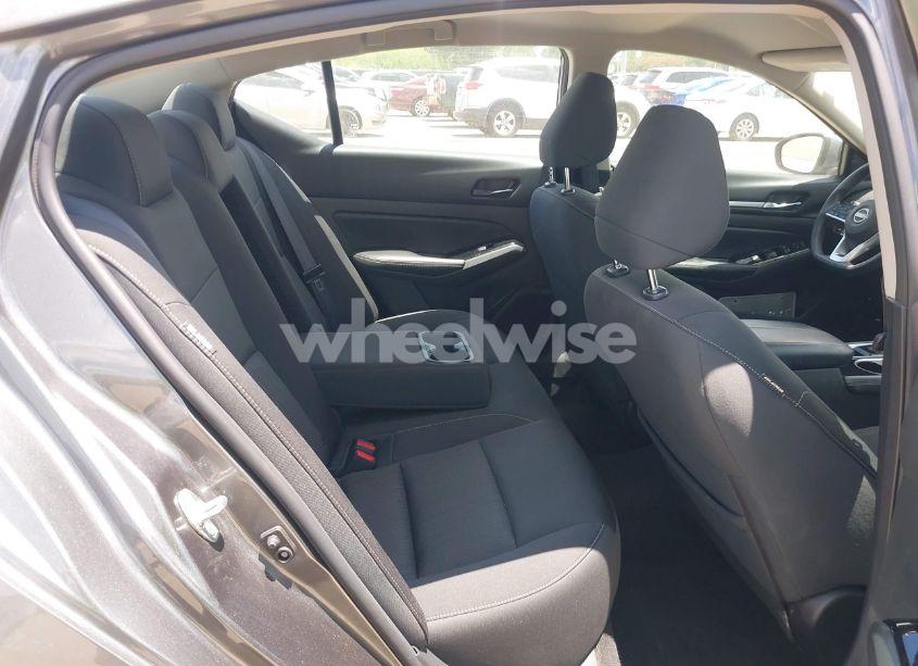 Photo 8 of 2023 Nissan Altima SV FWD (VIN 1N4BL4DV2PN386789)