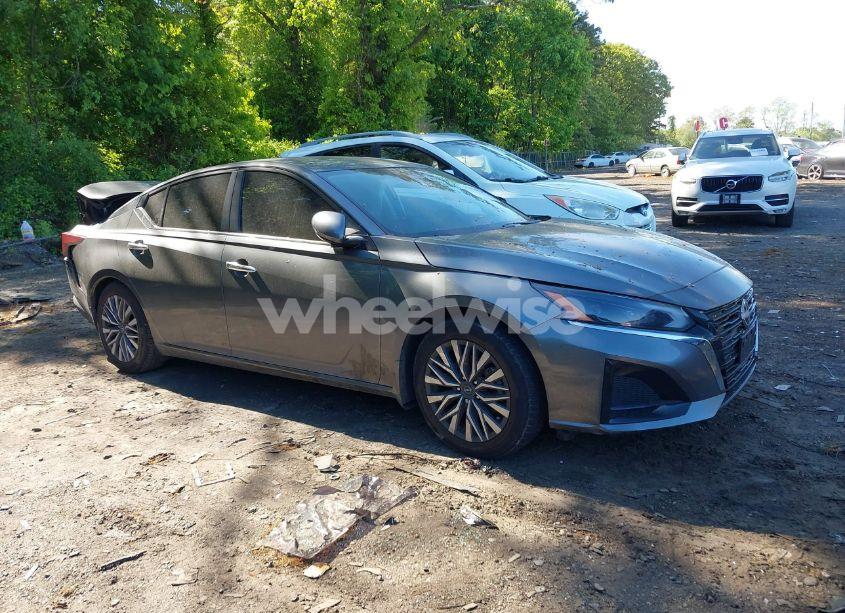 Photo 13 of 2023 Nissan Altima SV FWD (VIN 1N4BL4DV2PN403042)