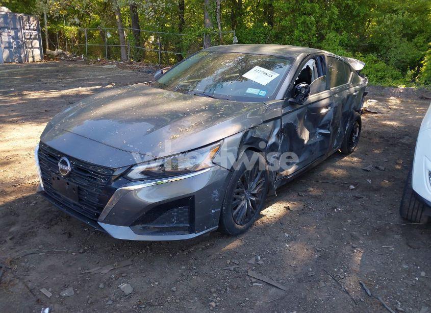 Photo 2 of 2023 Nissan Altima SV FWD (VIN 1N4BL4DV2PN403042)