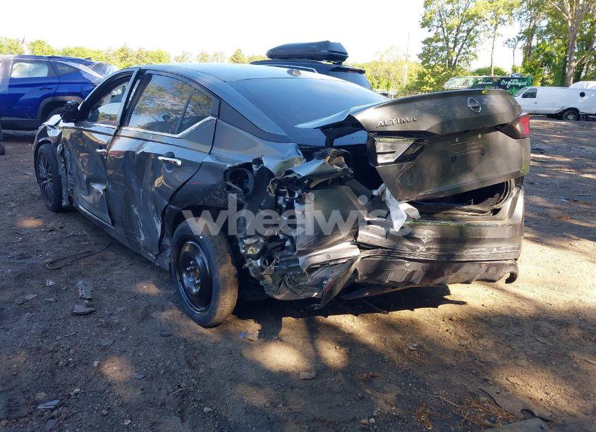 Photo 3 of 2023 Nissan Altima SV FWD (VIN 1N4BL4DV2PN403042)