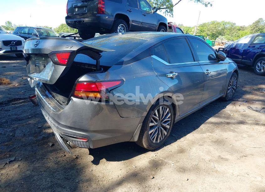 Photo 4 of 2023 Nissan Altima SV FWD (VIN 1N4BL4DV2PN403042)