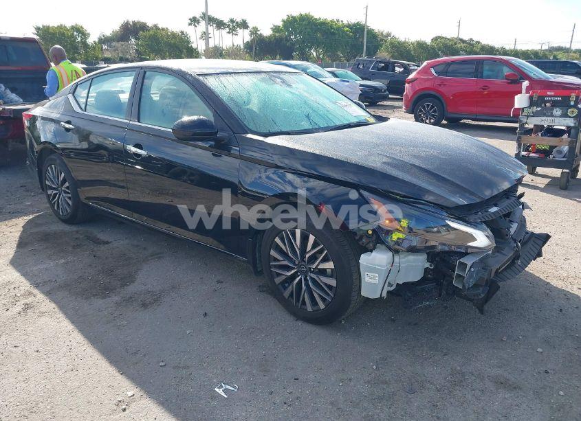 2023 Nissan Altima SV FWD (VIN 1N4BL4DV2PN404952) main photo