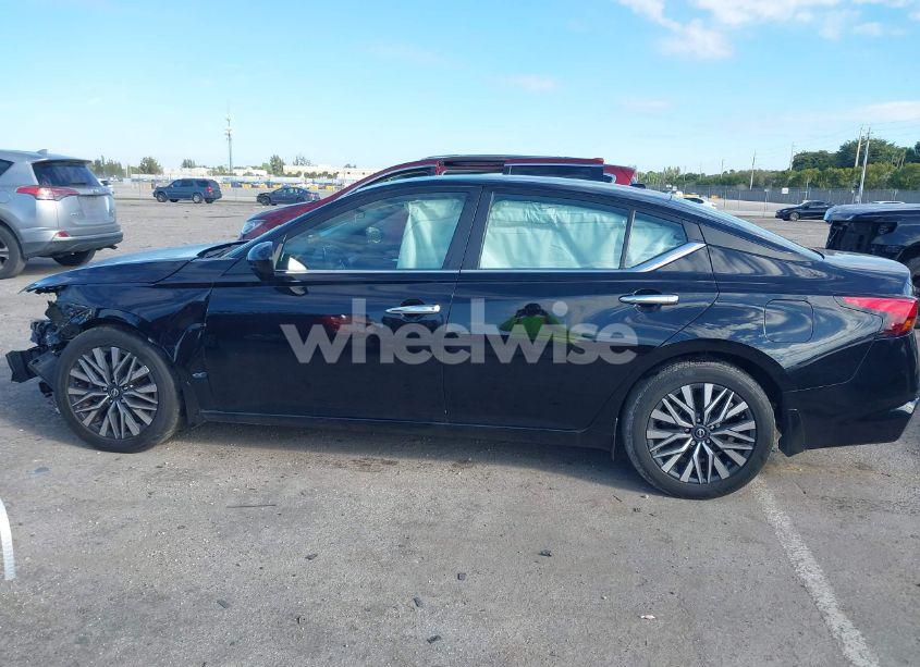 Photo 15 of 2023 Nissan Altima SV FWD (VIN 1N4BL4DV2PN404952)