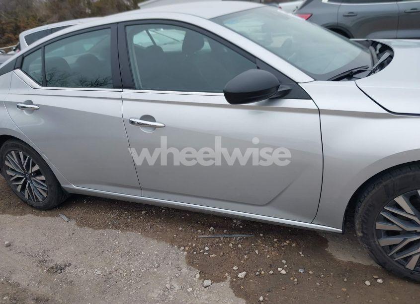 Photo 13 of 2024 Nissan Altima SV FWD (VIN 1N4BL4DV2RN302652)