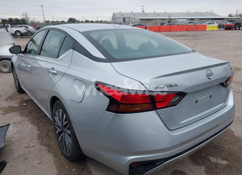 Photo 3 of 2024 Nissan Altima SV FWD (VIN 1N4BL4DV2RN302652)