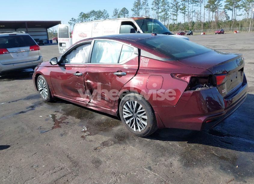 Photo 3 of 2024 Nissan Altima SV FWD (VIN 1N4BL4DV2RN318169)