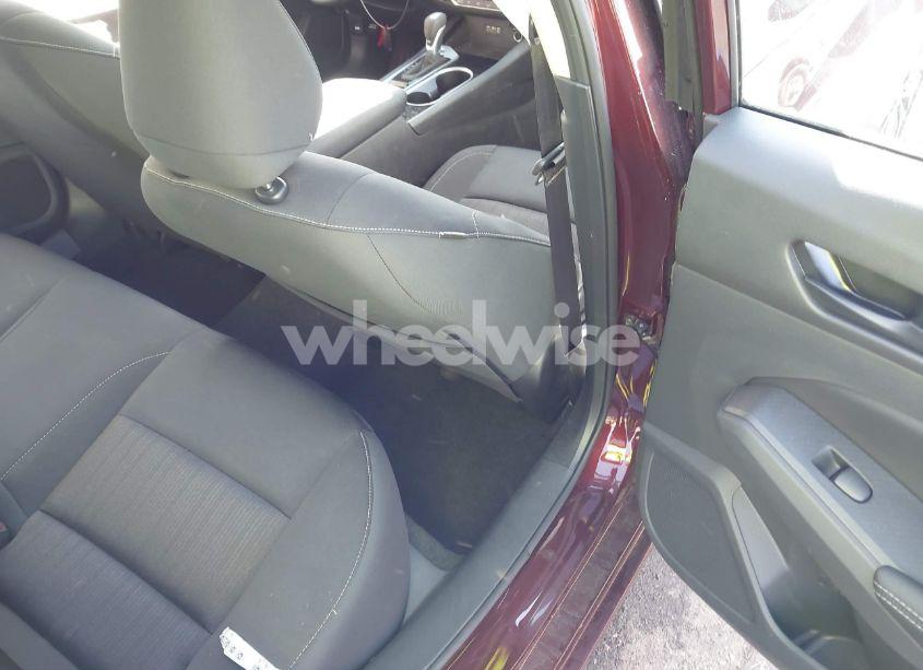 Photo 8 of 2024 Nissan Altima SV FWD (VIN 1N4BL4DV2RN318169)