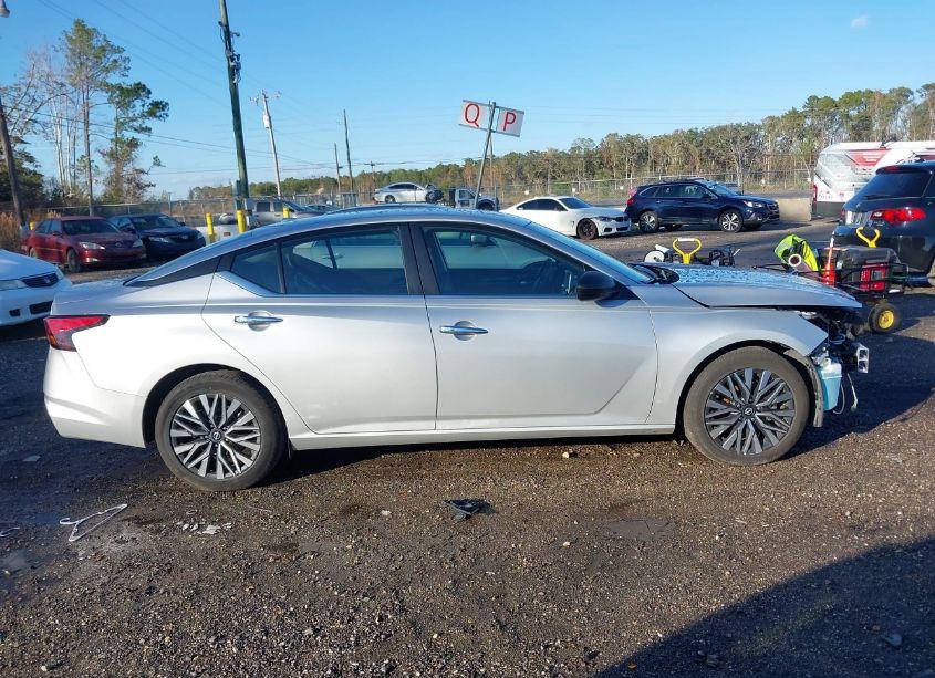 Photo 12 of 2024 Nissan Altima SV FWD (VIN 1N4BL4DV2RN327194)