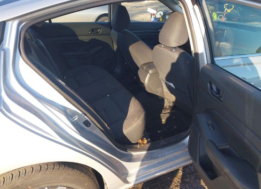 Photo 8 of 2024 Nissan Altima SV FWD (VIN 1N4BL4DV2RN327194)