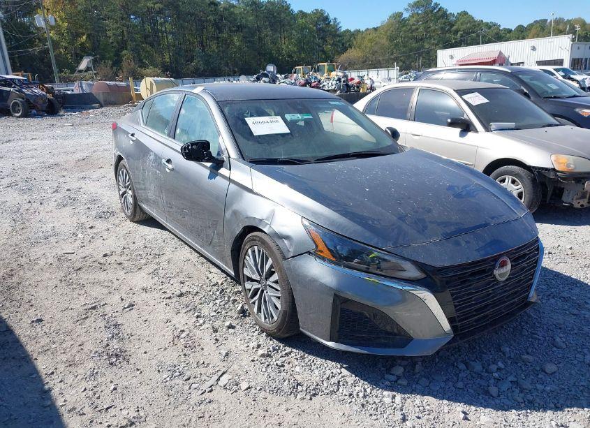 2024 Nissan Altima SV FWD (VIN 1N4BL4DV2RN333058) main photo