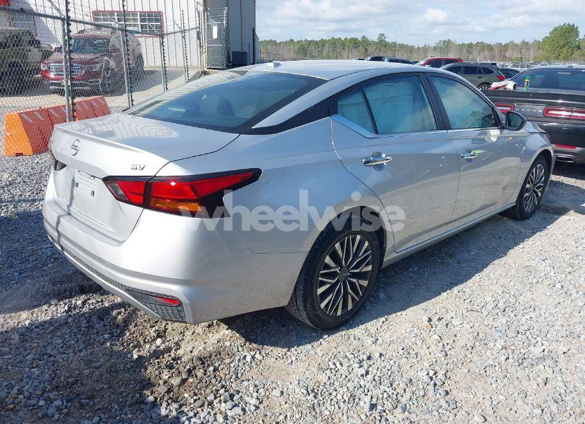 Photo 4 of 2024 Nissan Altima SV FWD (VIN 1N4BL4DV2RN345727)