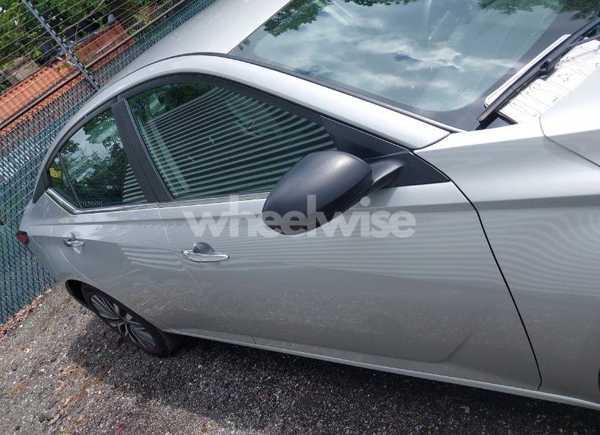 Photo 14 of 2024 Nissan Altima SV FWD (VIN 1N4BL4DV2RN375620)