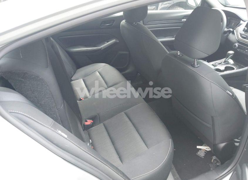 Photo 8 of 2024 Nissan Altima SV FWD (VIN 1N4BL4DV2RN375620)