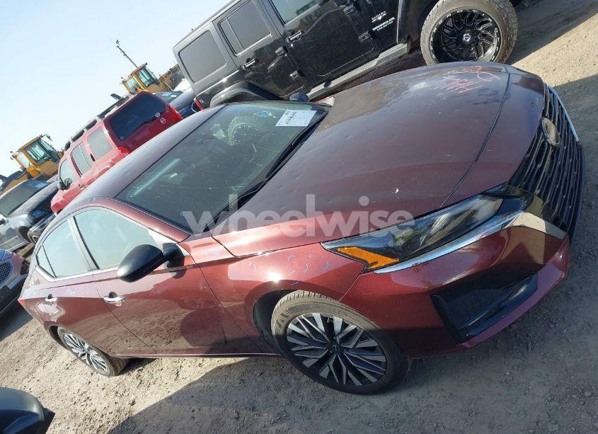 Photo 13 of 2024 Nissan Altima SV FWD (VIN 1N4BL4DV2RN384687)