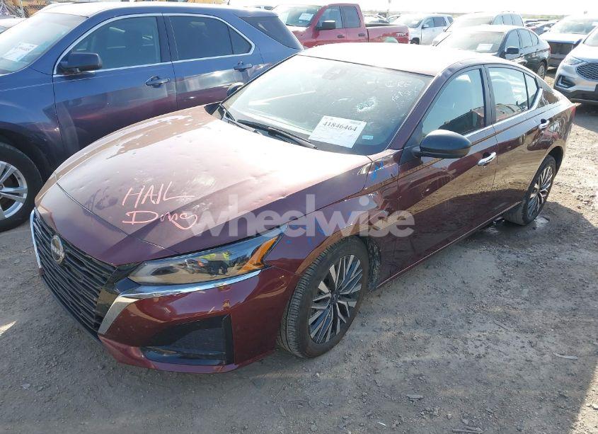 Photo 2 of 2024 Nissan Altima SV FWD (VIN 1N4BL4DV2RN384687)