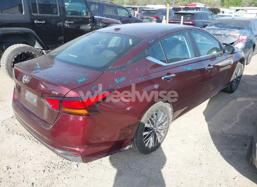 Photo 4 of 2024 Nissan Altima SV FWD (VIN 1N4BL4DV2RN384687)