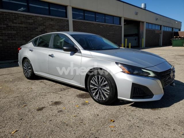 Photo 4 of 2024 NISSAN ALTIMA SV (VIN 1N4BL4DV2RN391011)