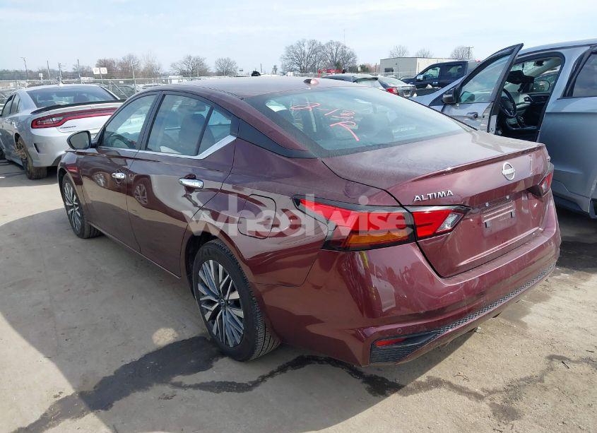 Photo 3 of 2024 Nissan Altima SV FWD (VIN 1N4BL4DV2RN418353)