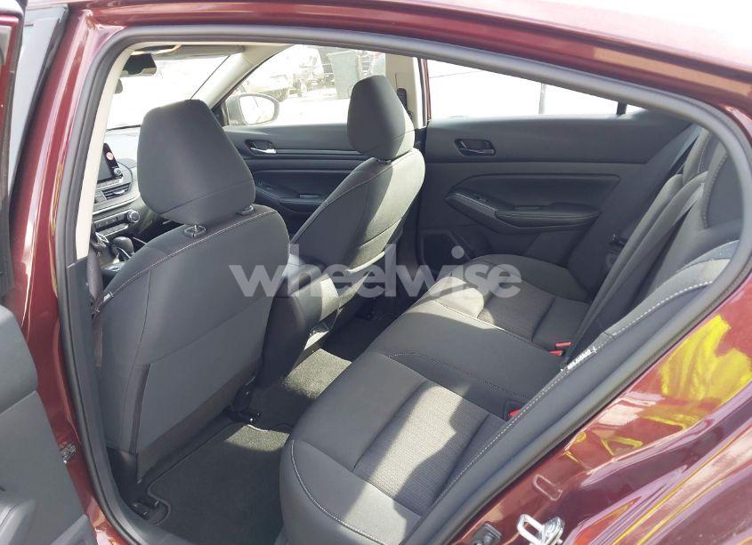 Photo 8 of 2024 Nissan Altima SV FWD (VIN 1N4BL4DV2RN418353)