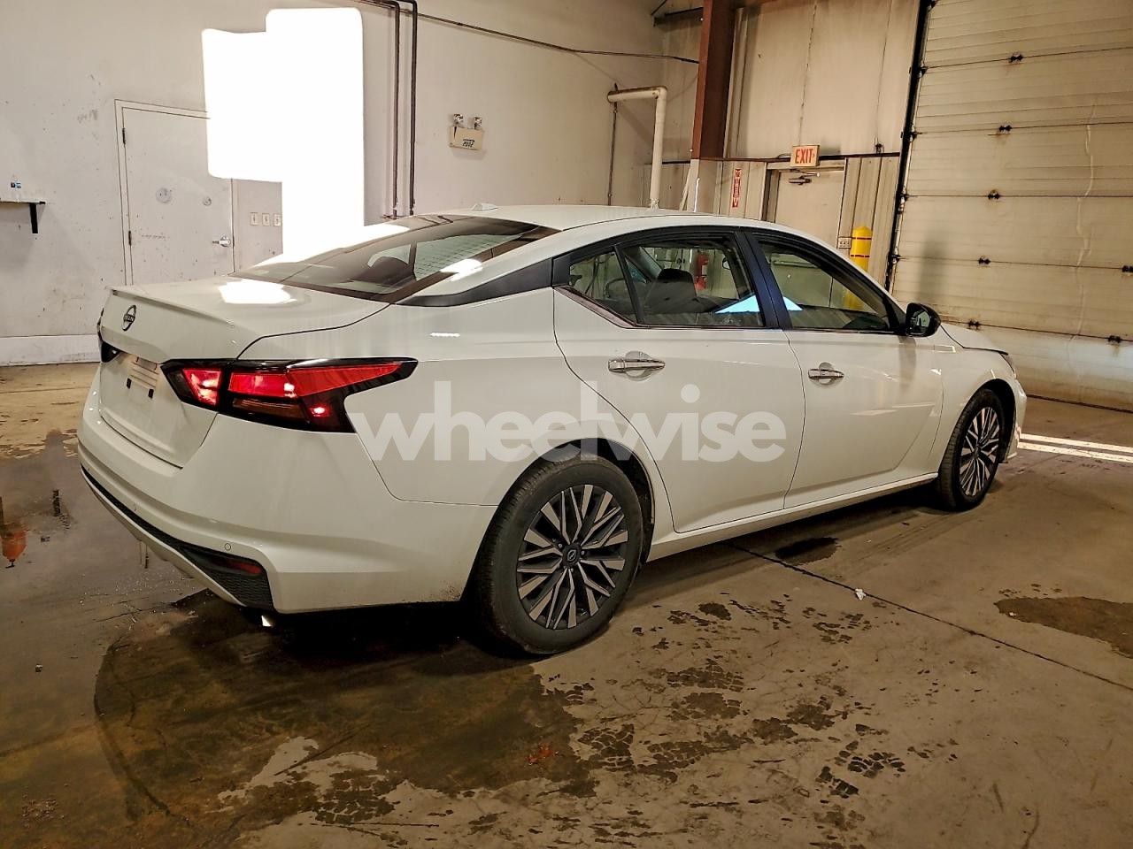 Photo 3 of 2025 NISSAN ALTIMA SV (VIN 1N4BL4DV2SN308683)