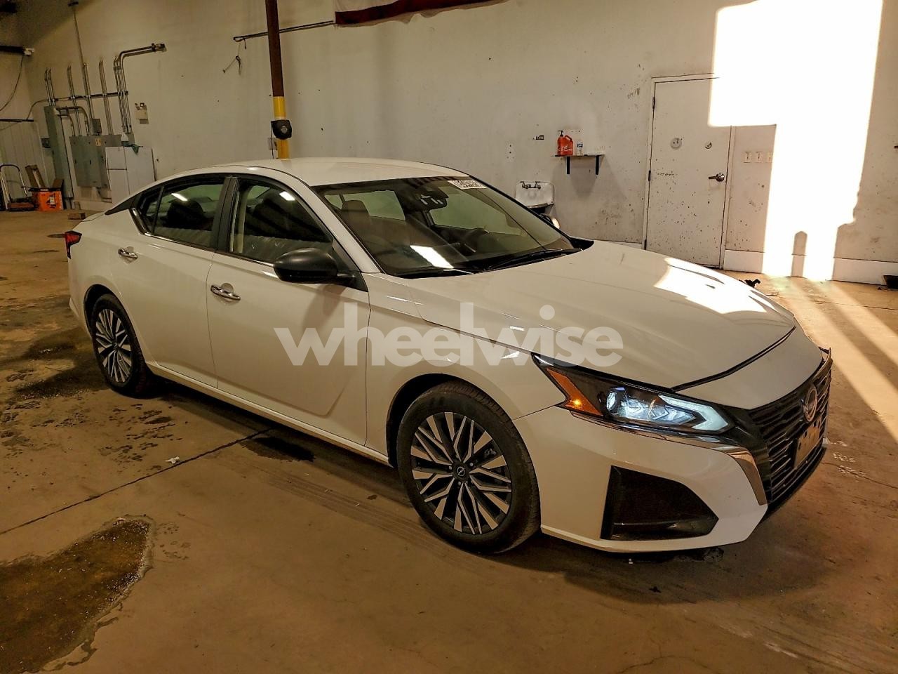 Photo 4 of 2025 NISSAN ALTIMA SV (VIN 1N4BL4DV2SN308683)