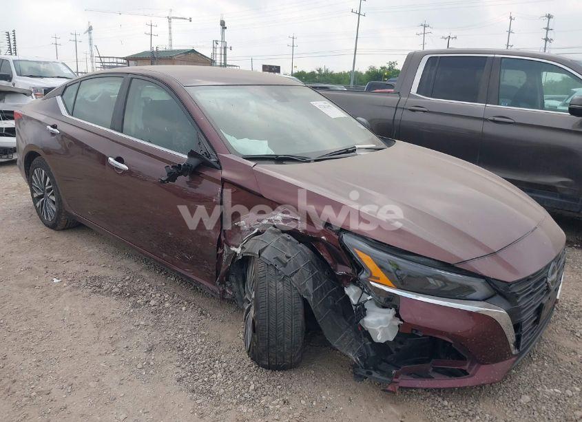2025 Nissan Altima SV FWD (VIN 1N4BL4DV2SN325080) main photo