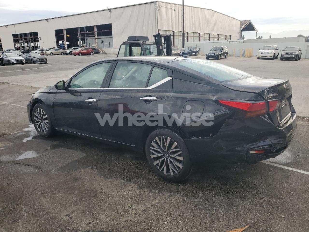 2025 NISSAN ALTIMA SV