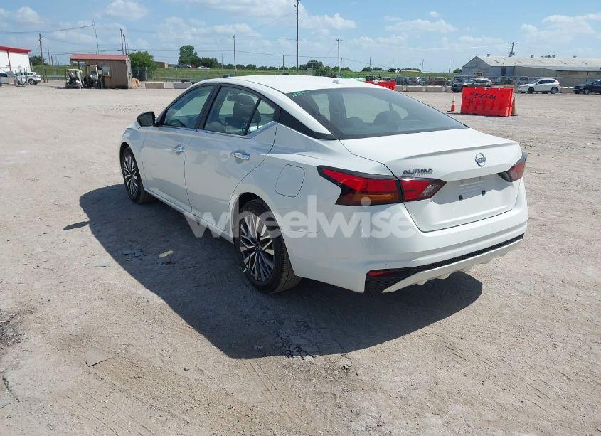 Photo 3 of 2025 Nissan Altima SV FWD (VIN 1N4BL4DV2SN395923)