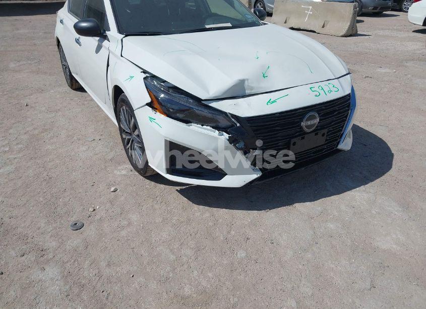 Photo 6 of 2025 Nissan Altima SV FWD (VIN 1N4BL4DV2SN395923)