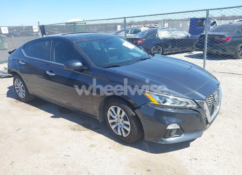 2019 Nissan Altima 2.5 SV (VIN 1N4BL4DV3KC131234) main photo