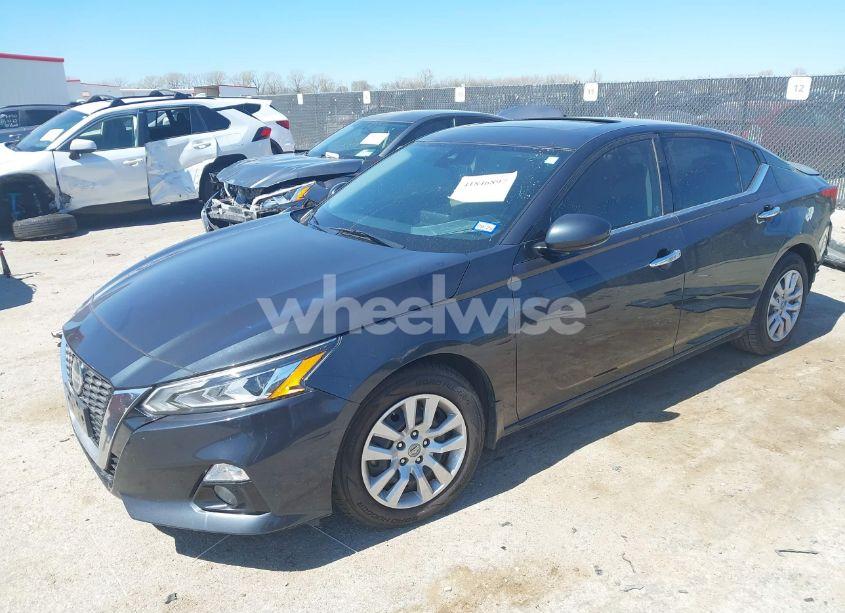 Photo 2 of 2019 Nissan Altima 2.5 SV (VIN 1N4BL4DV3KC131234)