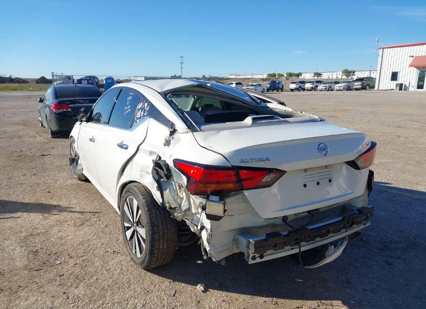 Photo 3 of 2019 Nissan Altima 2.5 SV (VIN 1N4BL4DV3KC142329)