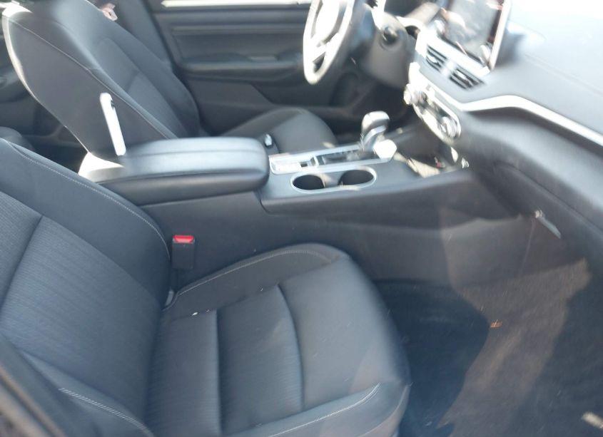 Photo 5 of 2019 Nissan Altima 2.5 SV (VIN 1N4BL4DV3KC157641)