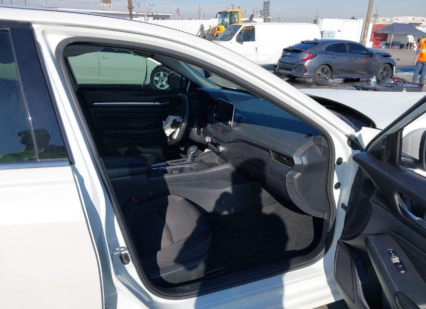 Photo 5 of 2019 Nissan Altima 2.5 SV (VIN 1N4BL4DV3KC161480)