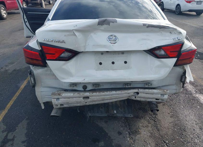 Photo 6 of 2021 Nissan Altima SV FWD (VIN 1N4BL4DV3MN304144)