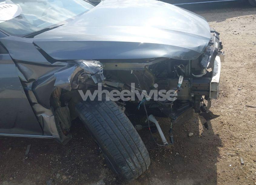 Photo 19 of 2021 Nissan Altima SV FWD (VIN 1N4BL4DV3MN304659)