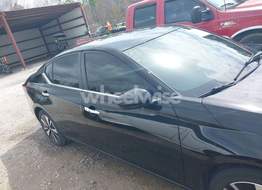 Photo 13 of 2021 Nissan Altima SV FWD (VIN 1N4BL4DV3MN326726)