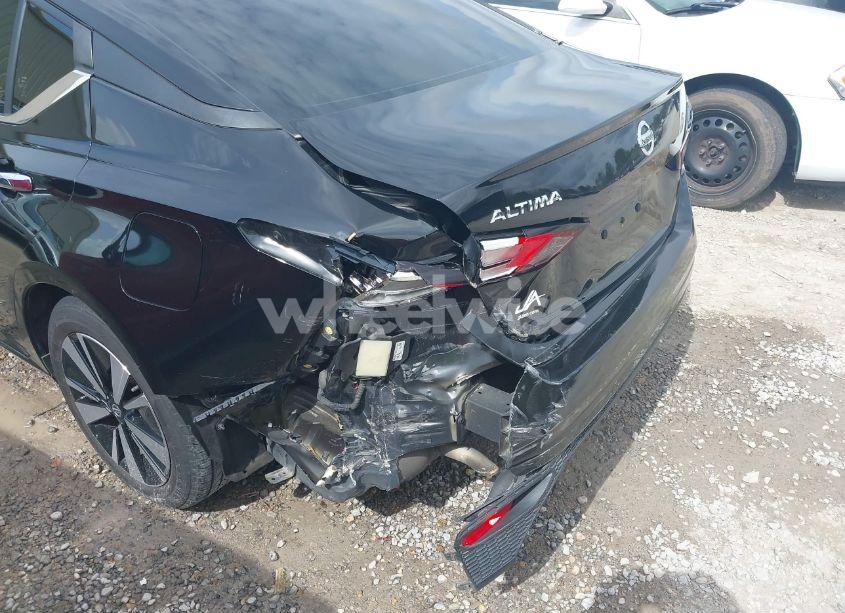 Photo 6 of 2021 Nissan Altima SV FWD (VIN 1N4BL4DV3MN326726)