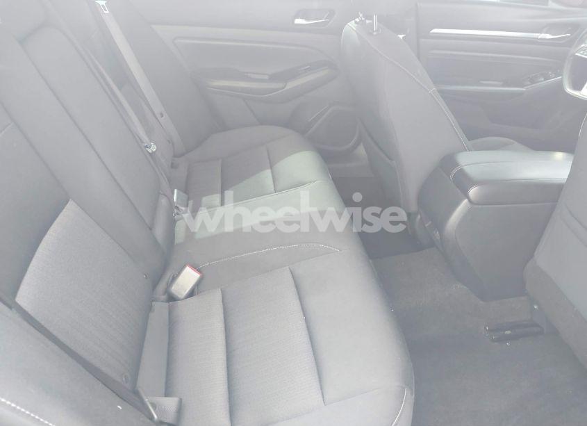 Photo 8 of 2021 Nissan Altima SV FWD (VIN 1N4BL4DV3MN326726)