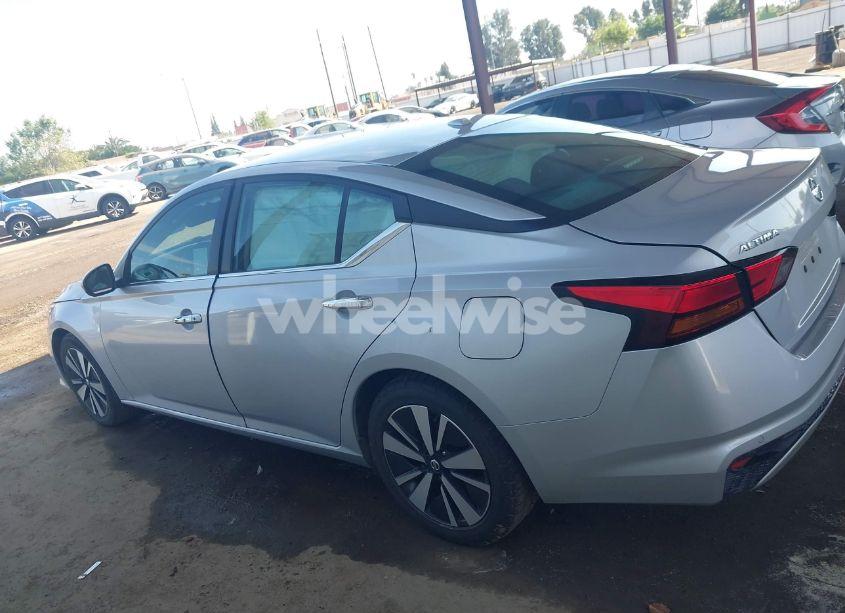 Photo 15 of 2021 Nissan Altima SV FWD (VIN 1N4BL4DV3MN334941)