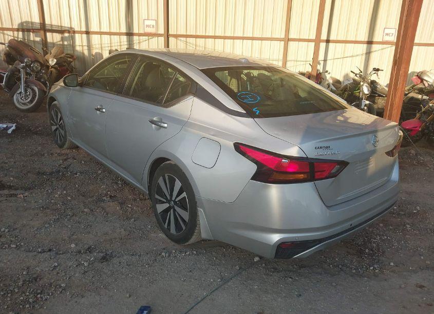 Photo 3 of 2021 Nissan Altima SV FWD (VIN 1N4BL4DV3MN342022)