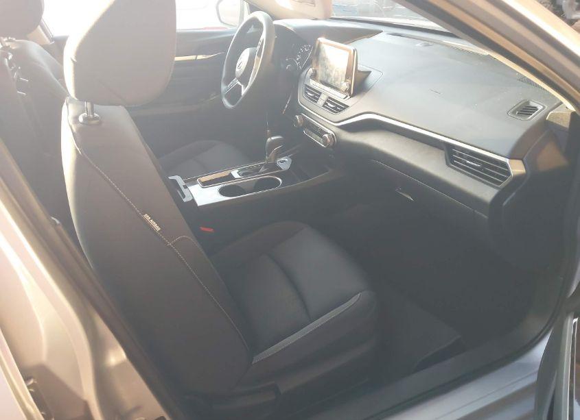 Photo 5 of 2021 Nissan Altima SV FWD (VIN 1N4BL4DV3MN342022)