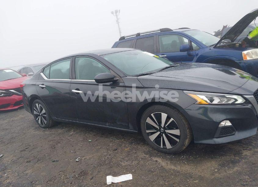 Photo 13 of 2021 Nissan Altima SV FWD (VIN 1N4BL4DV3MN342151)