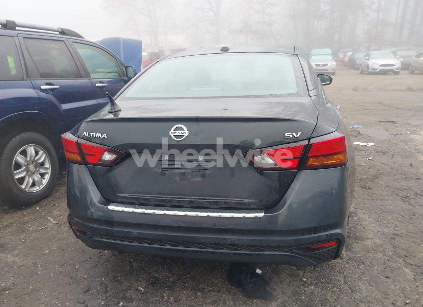 Photo 16 of 2021 Nissan Altima SV FWD (VIN 1N4BL4DV3MN342151)