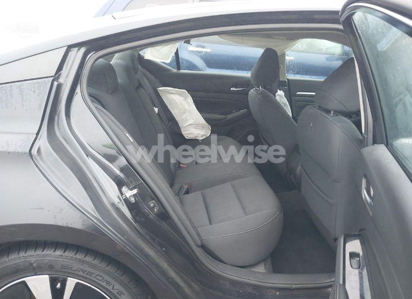 Photo 8 of 2021 Nissan Altima SV FWD (VIN 1N4BL4DV3MN342151)