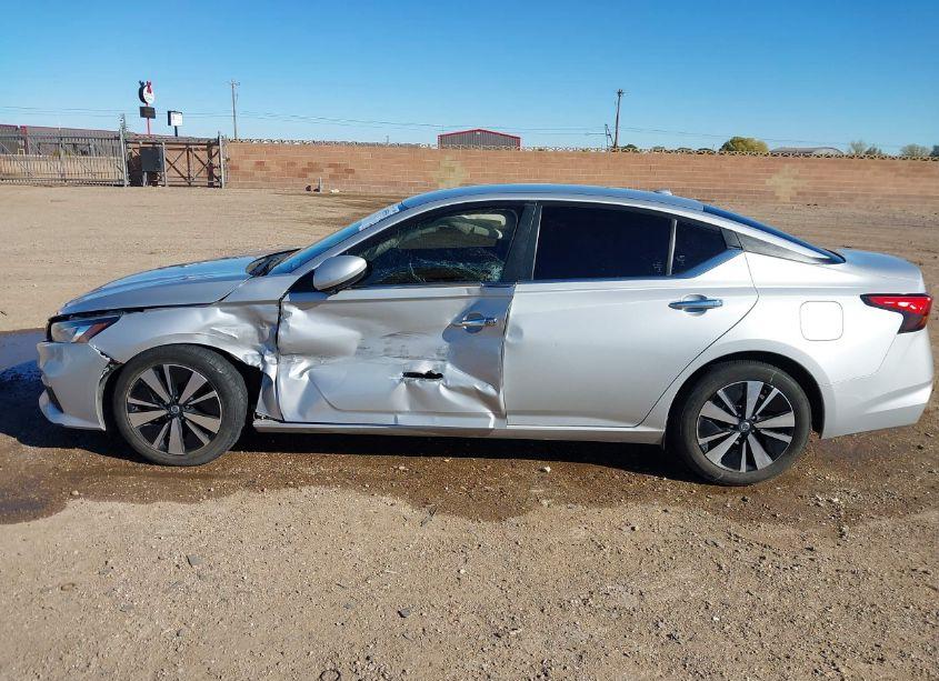 Photo 14 of 2021 Nissan Altima SV FWD (VIN 1N4BL4DV3MN342246)