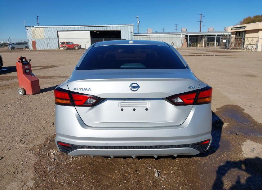 Photo 16 of 2021 Nissan Altima SV FWD (VIN 1N4BL4DV3MN342246)